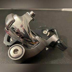 Shimano 105 10 Speed Rear Derailleur RD-5701 short cage black/silver